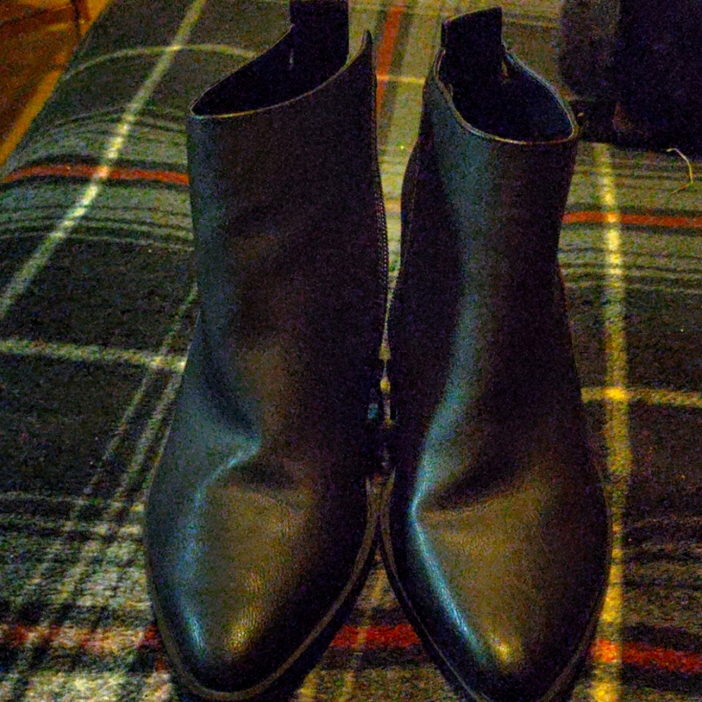Woman's ankle boots